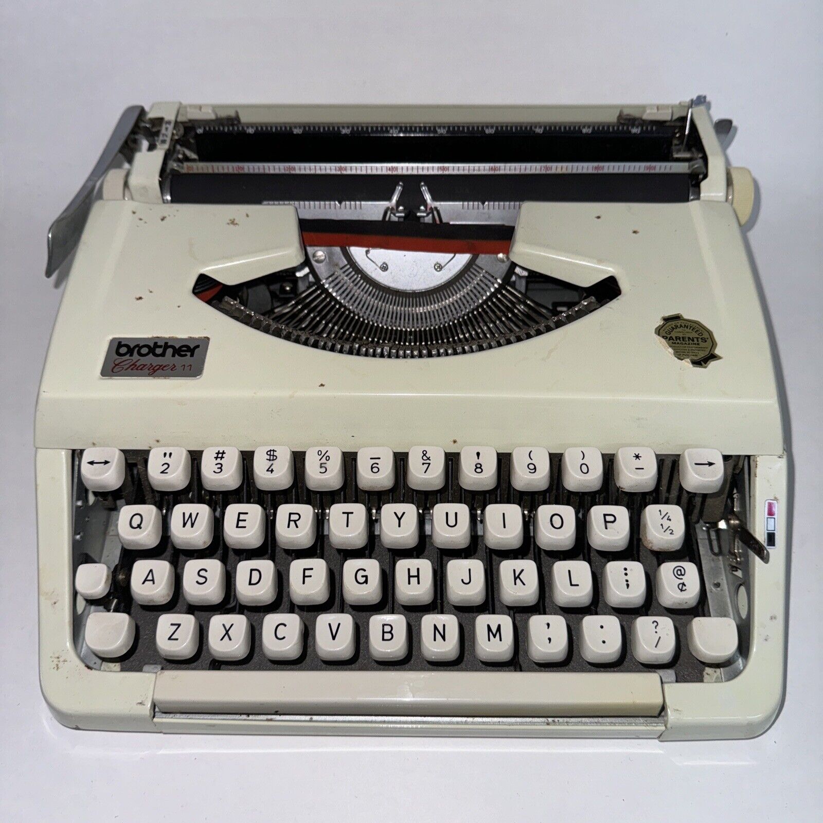 Vintage Brother Charger 11 Manual Typewriter Creme With Hard Case