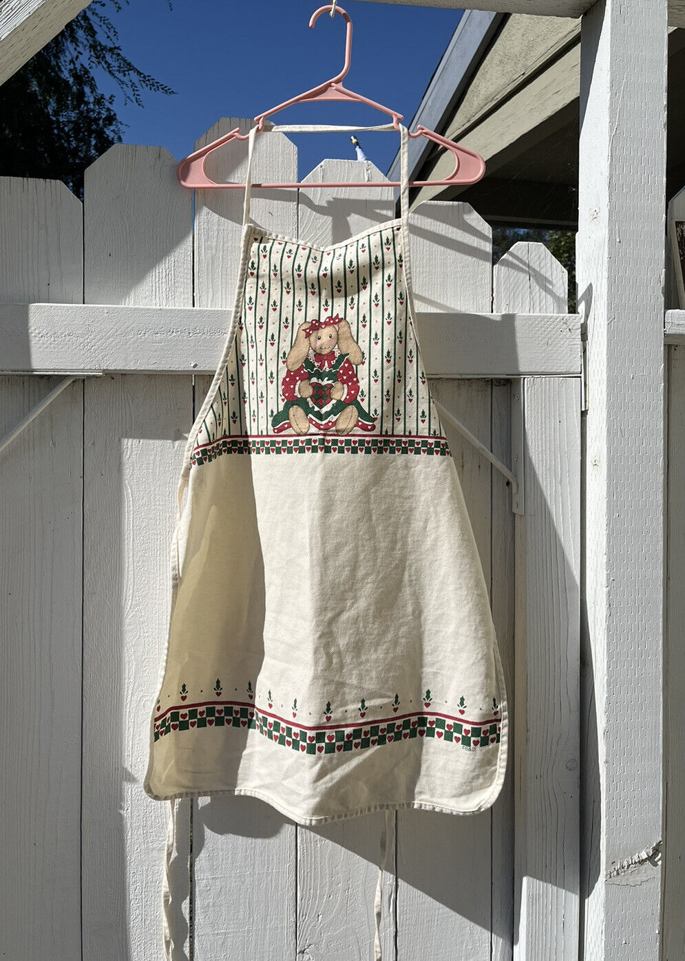 Vintage Bunny Rabbit Apron Cotton Heart Cottage Christmas Holiday Baking Cooking