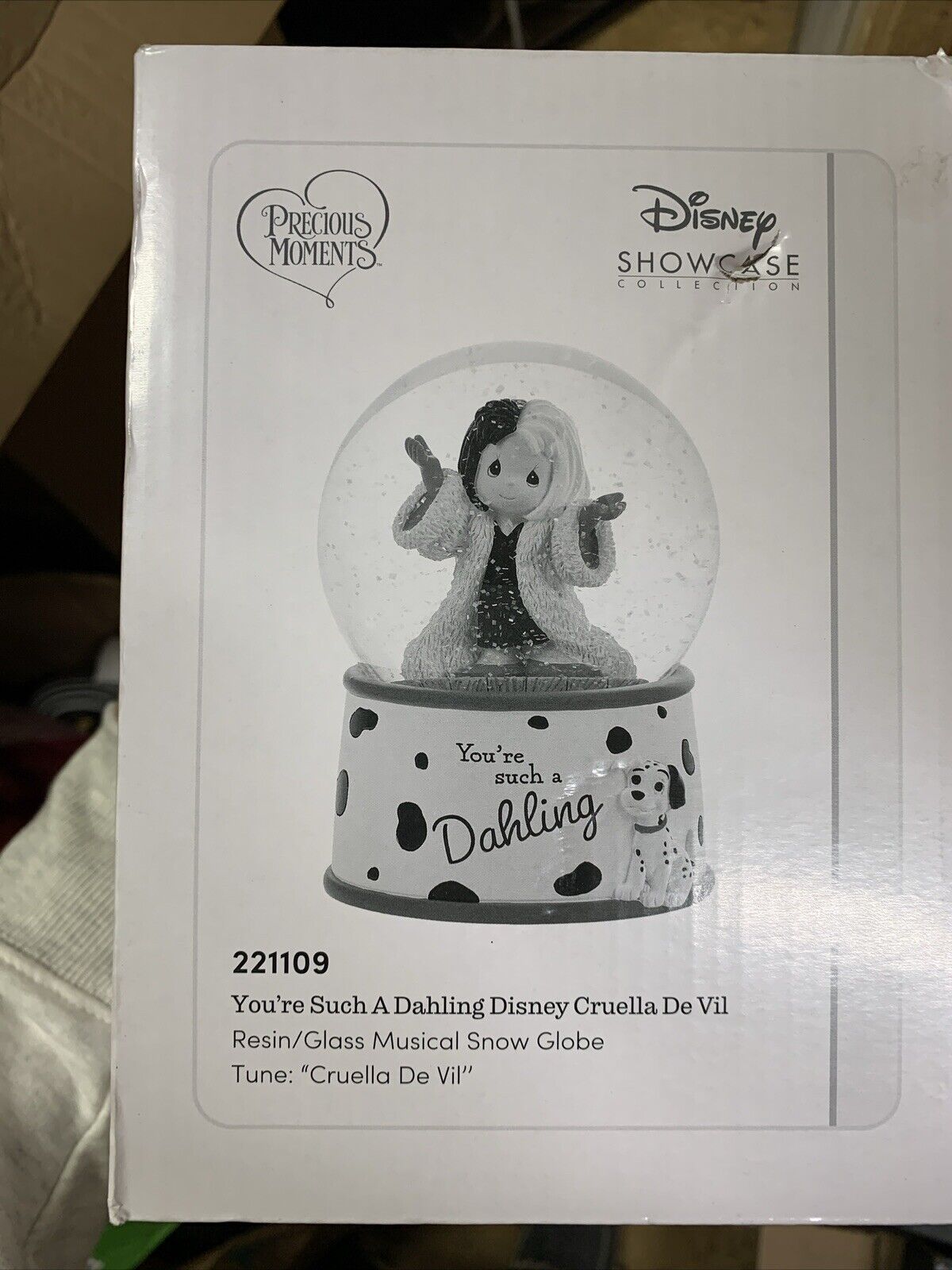 You're Such A Dahling Disney Cruella De Vil Musical Snow Globe (221109)
