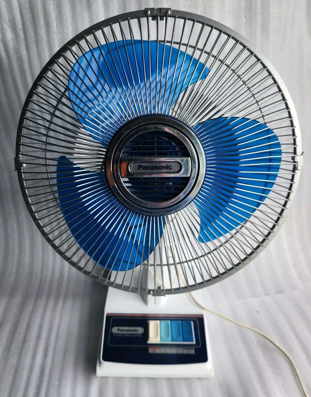 Vintage Retro Panasonic F-1208 12” Oscillating Blue Blade Fan Works Perfectly 