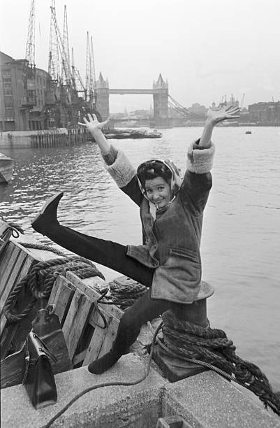 Millicent Martin By The Thames During Filming 1963 Old Photo 3