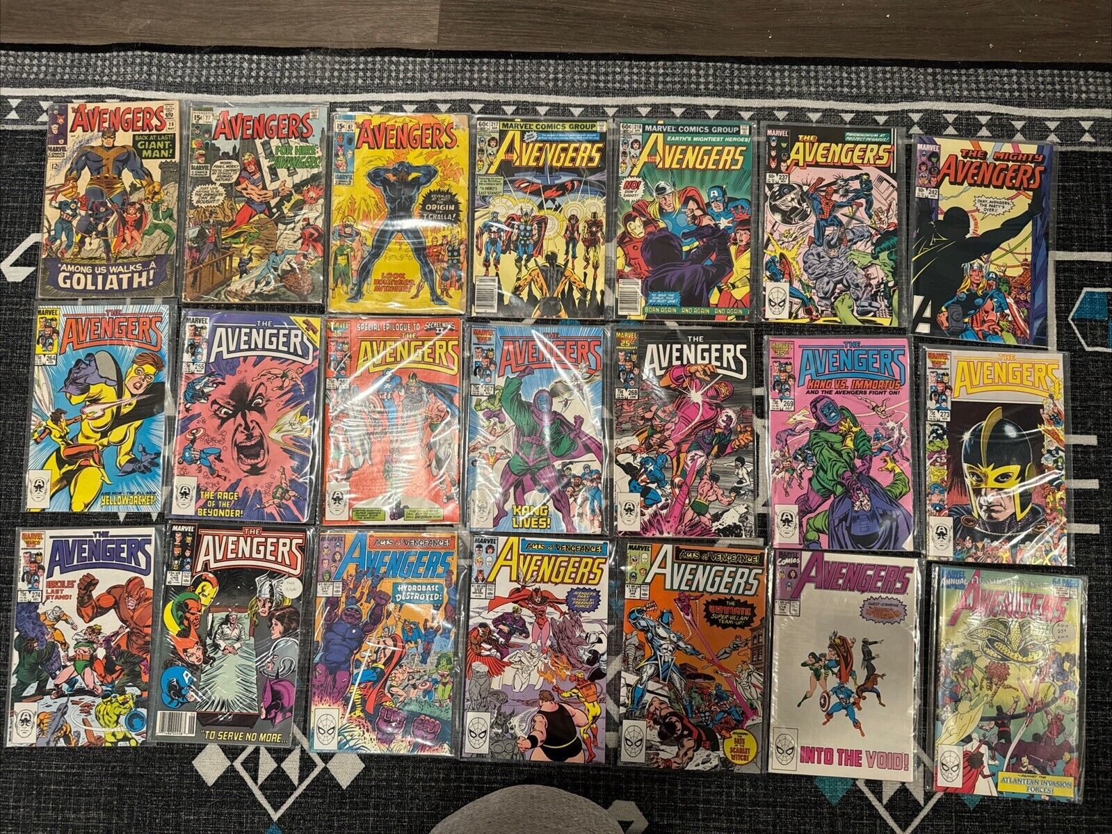Marvel Comics Avengers Comic Book Lot Of 21 - Silver, Bronze and Modern