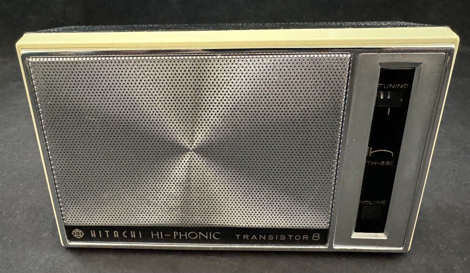 Vintage Hitachi HI-Phonic 8-Transistor Radio TH-890 w/ Original Box & Headphone