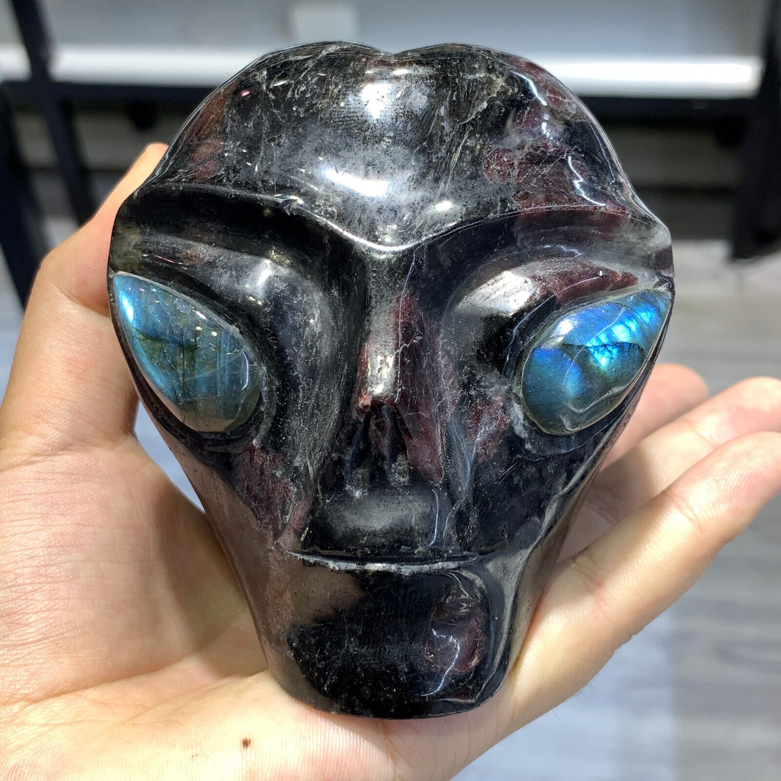 1155g Natural garnet hand carved skull quartz crystal Reiki healing gift