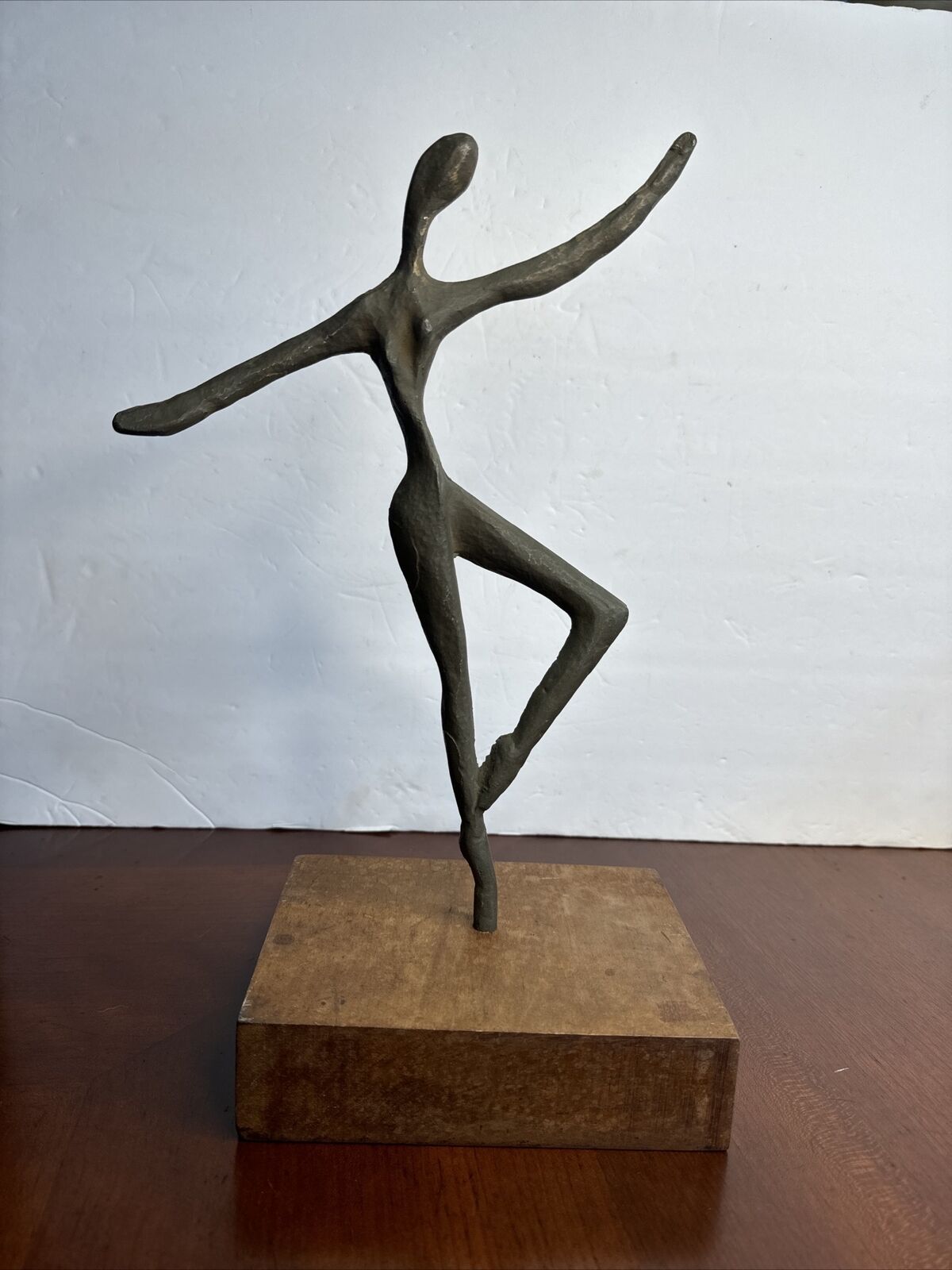 Vtg Bronze Ballerina Dancer Statue deco art design mid century Wood Base 14 1/4”