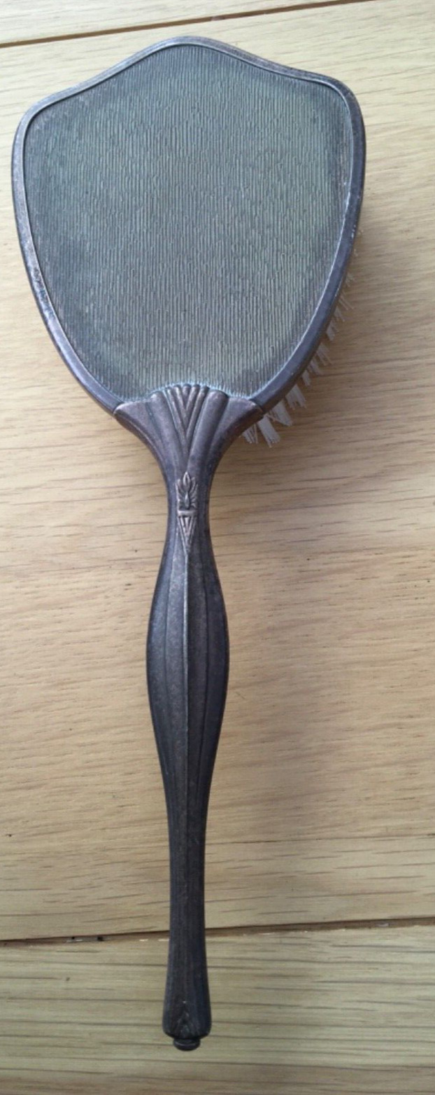 Vintage Art Deco style Delina removable brush hairbrush in good condition  #M73