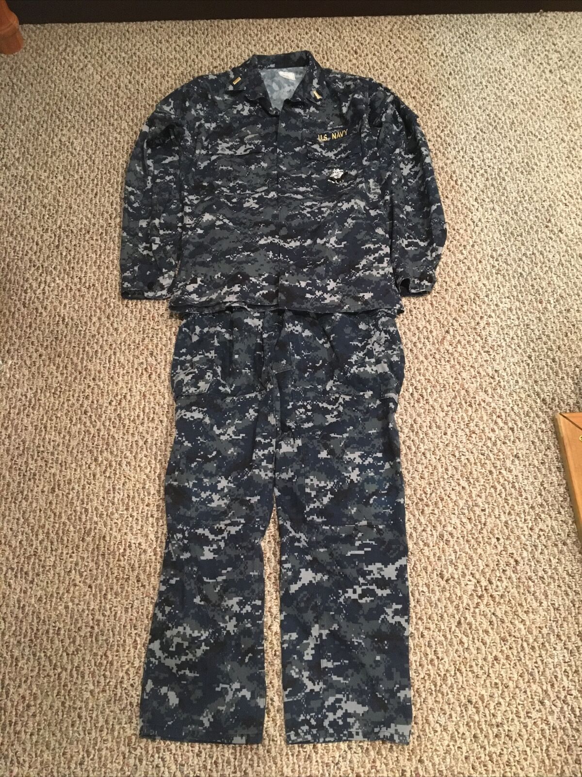 US Navy BDU Uniform  Pants And TopMedium Long Blue Digital Camo 8405-01-540-1447