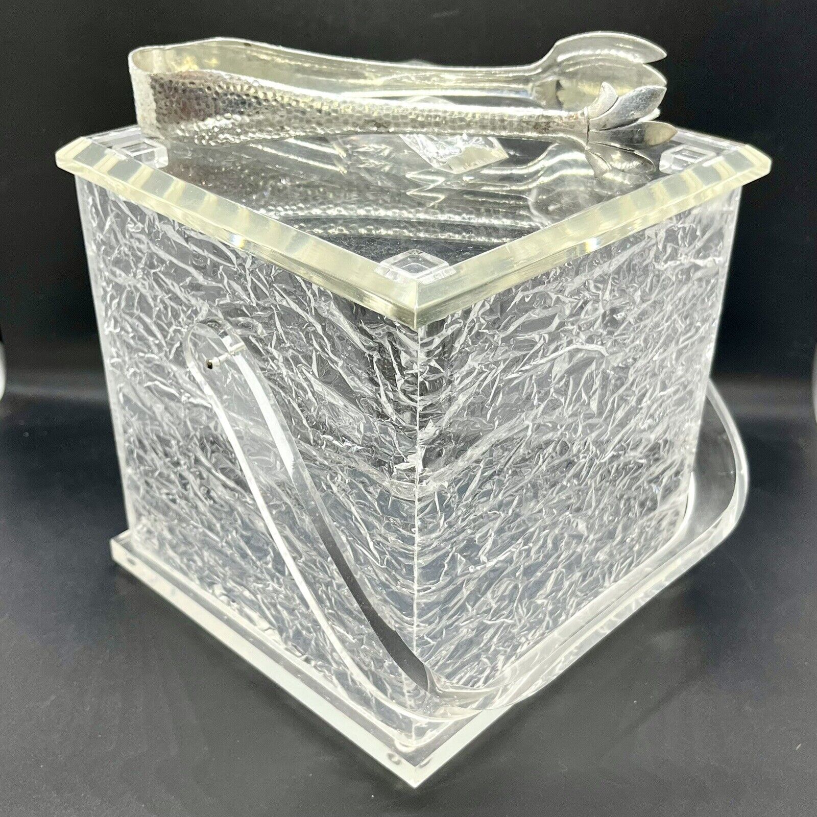 Vintage MCM Clear Acrylic Lucite Ice Bucket Crackle Ice Cube W/Tongs