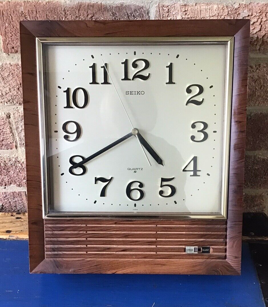 Vintage Wood Effect Seiko Time Date wall clock chiming QB508B 34x30x8 Cms