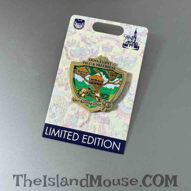 Disney LE 2000 Swiss Family Island Treehouse Attraction Crests Pin (N1:145000)