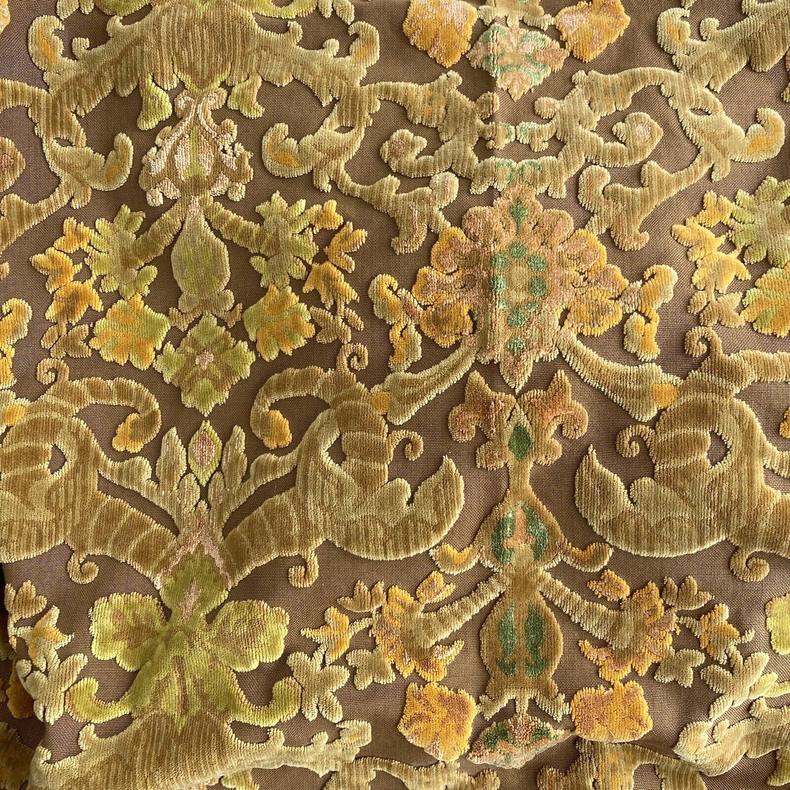 Luxurious Vintage Bates Sculpted Velvet Twin Bedspread 80x106 Gold Green Brown