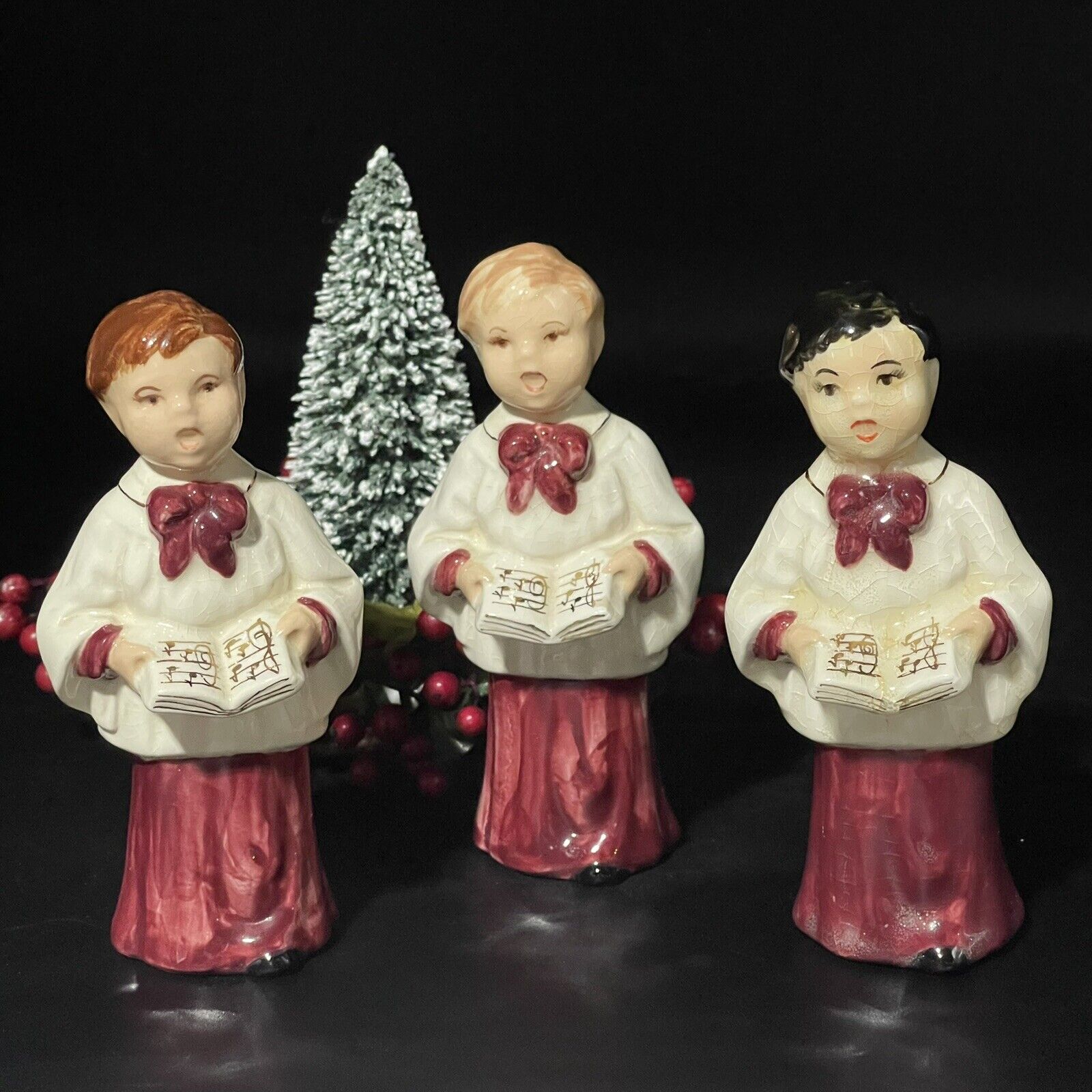 Vintage Ceramic Christmas Choir Altar Boy Figurines 5