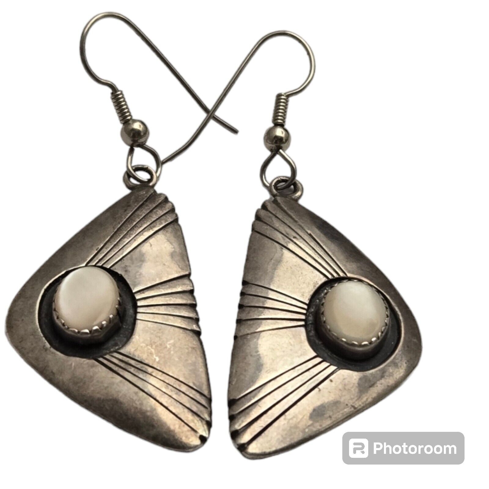 Alluring PHILLIP WHITE Navajo Sterling Silver & Mother Of Pearl Dangle Earrings 