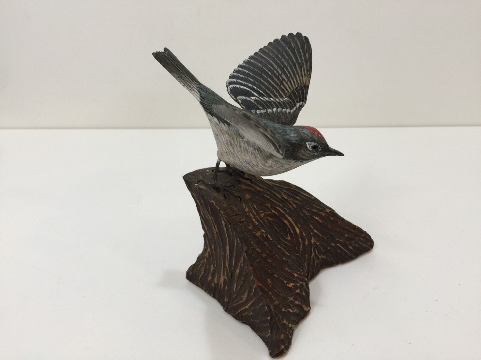 Franklin Mint Anthony J. Rudisill Wood Carving The Ruby-Crowned Kinglet 1984 FG