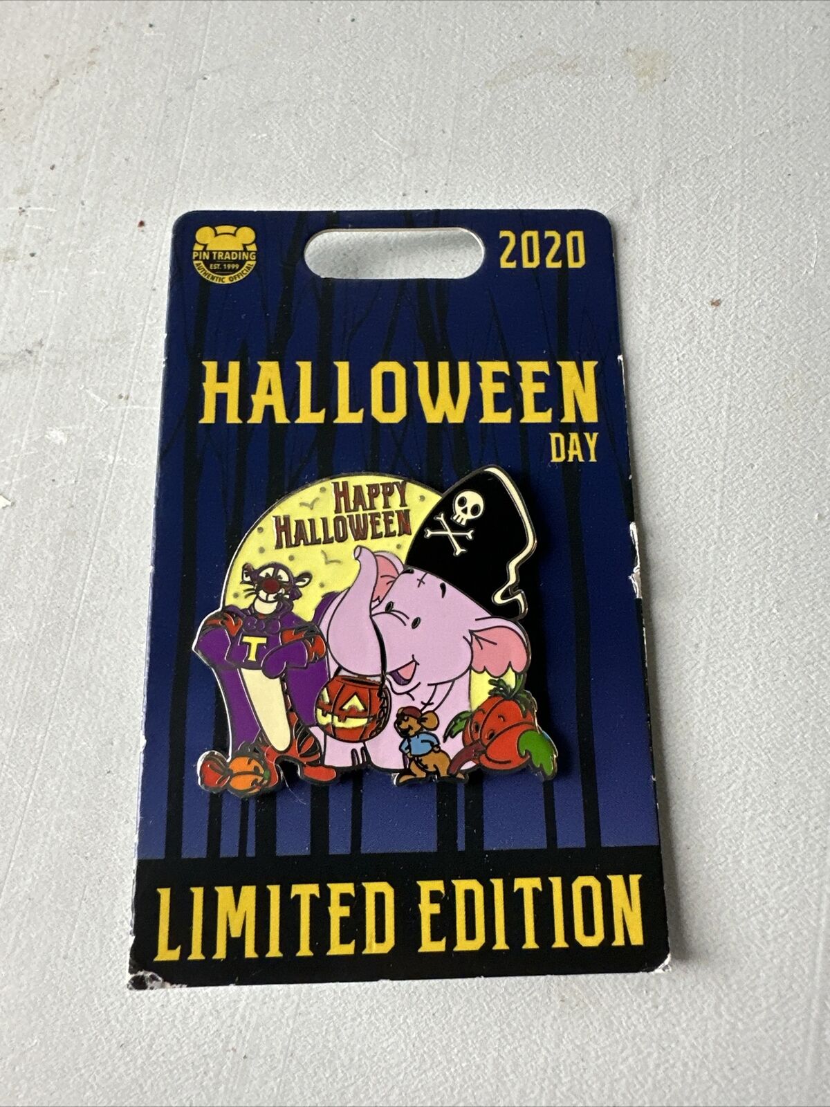 Disney Parks Happy Halloween Day Pirate Heffalump Tigger and Roo LE Pin
