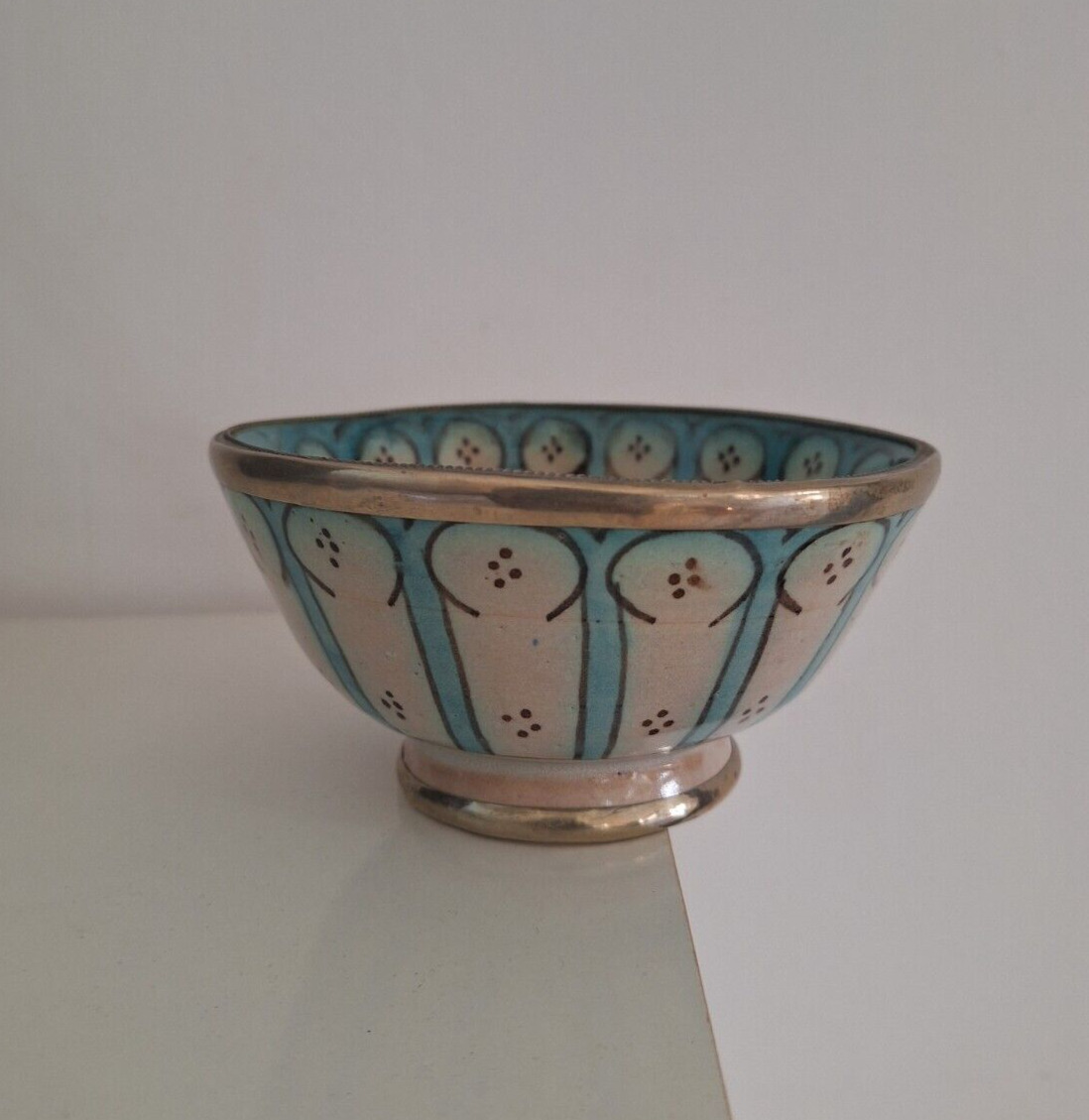 Antique Persian ceramic bowl 19 th century vase  Coupe creuse en céramique
