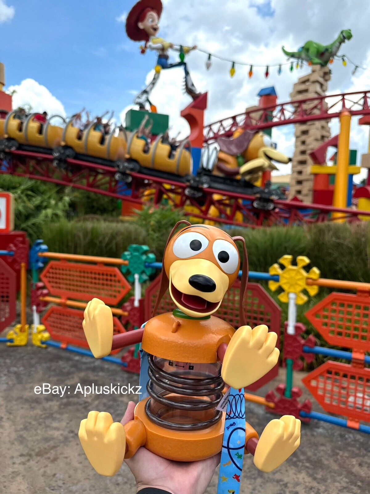 2024 Disneyland Disney Parks Pixar Fest Toy Story Slinky Dog Sipper Ships Today