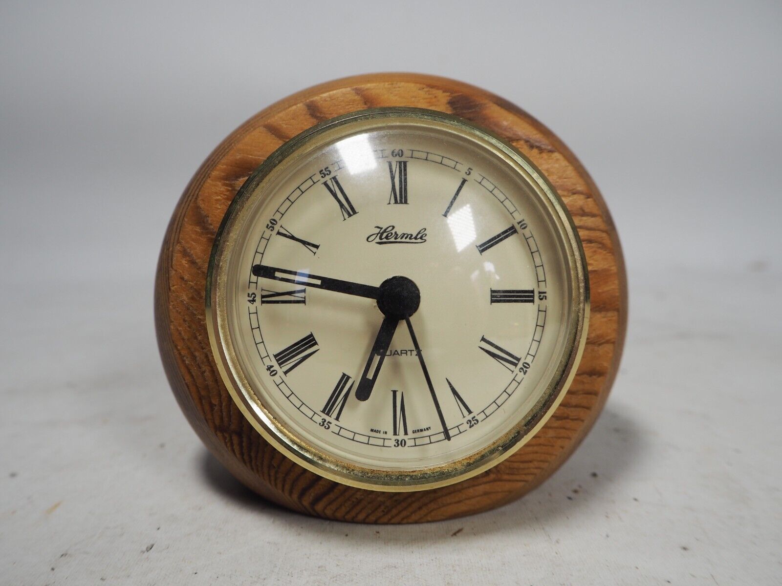 Vintage HERMLE Quartz Small Desk Clock Vintage Wooden Made In Germany