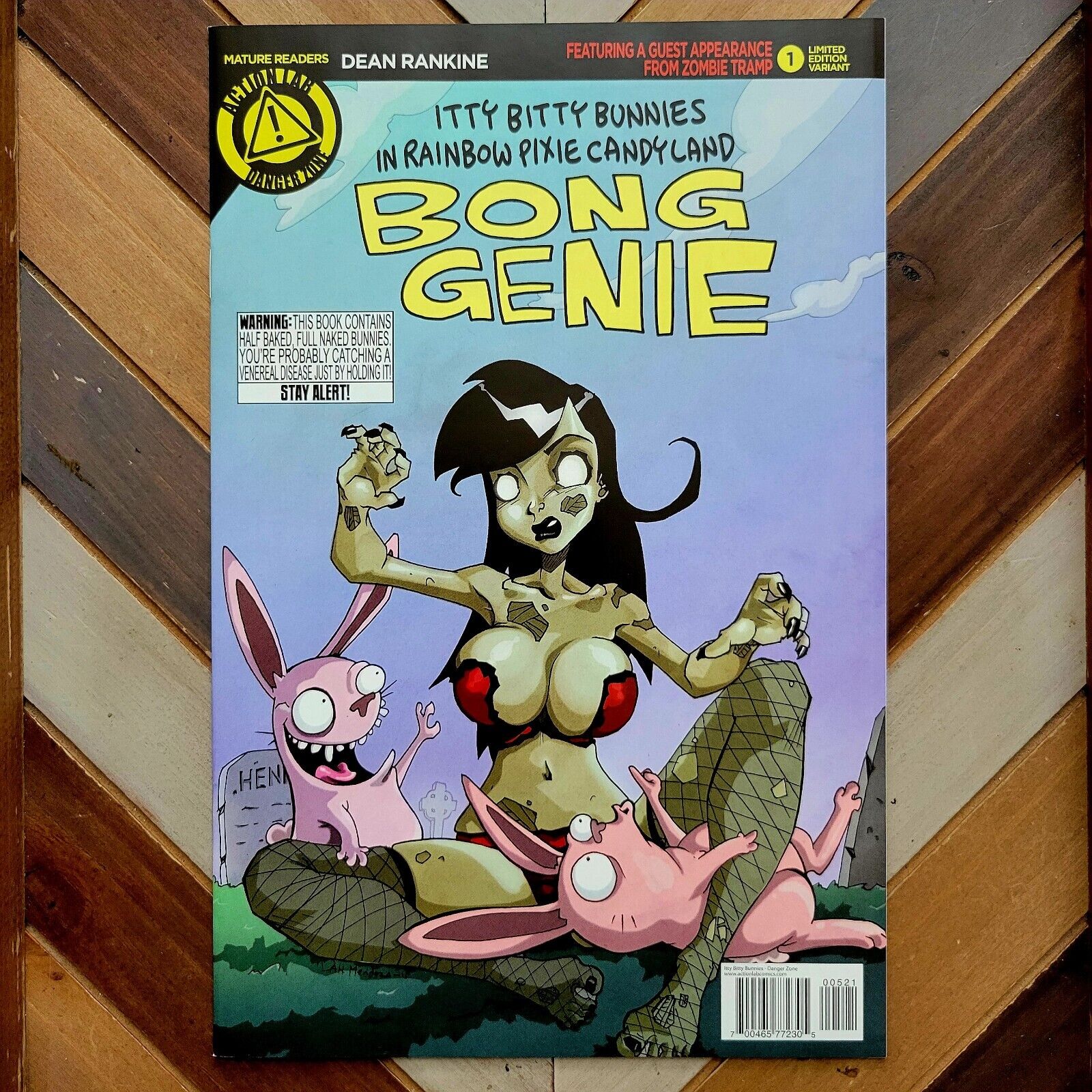 Itty Bitty Bunnies: BONG GENIE #1 ft. ZOMBIE TRAMP (Action Lab 2015) High Grade