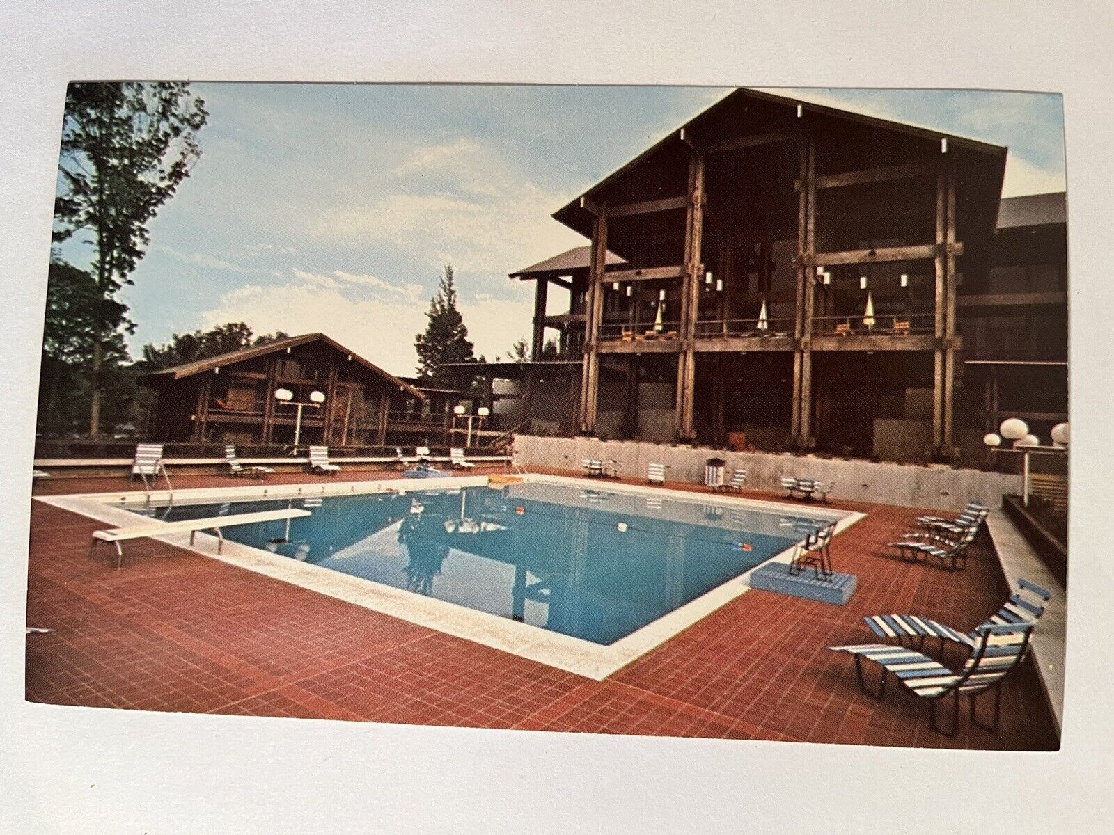 Vintage Postcard Lake Barkley State Resort Park, Cadiz, KY ~ Pool & Lodge