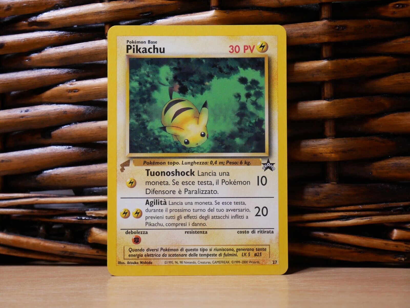 Pokemon PIKACHU 27 | LP Light Play | Pikachu World Collection | 2000