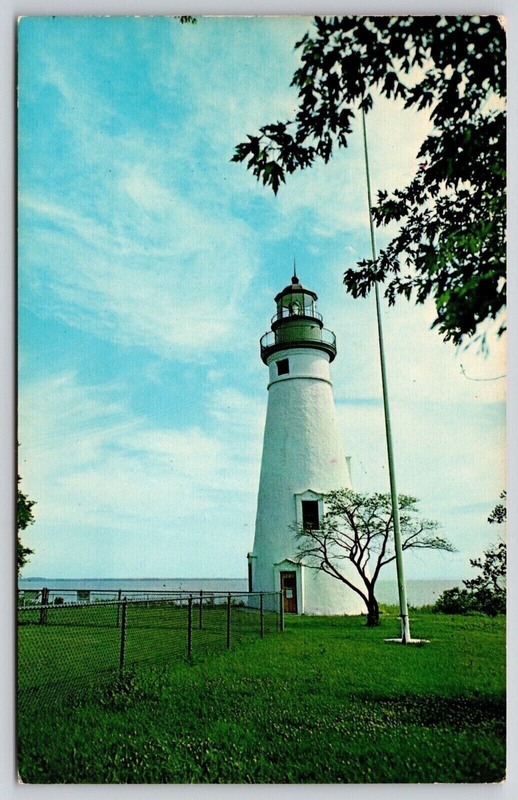 Marblehead Peninsula Lake Erie Lakefront Lighthouse Ohio Vintage UNP Postcard