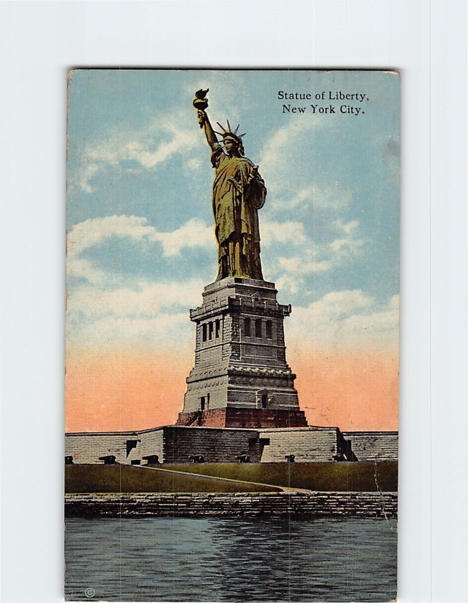 Postcard Statue of Liberty New York City New York USA