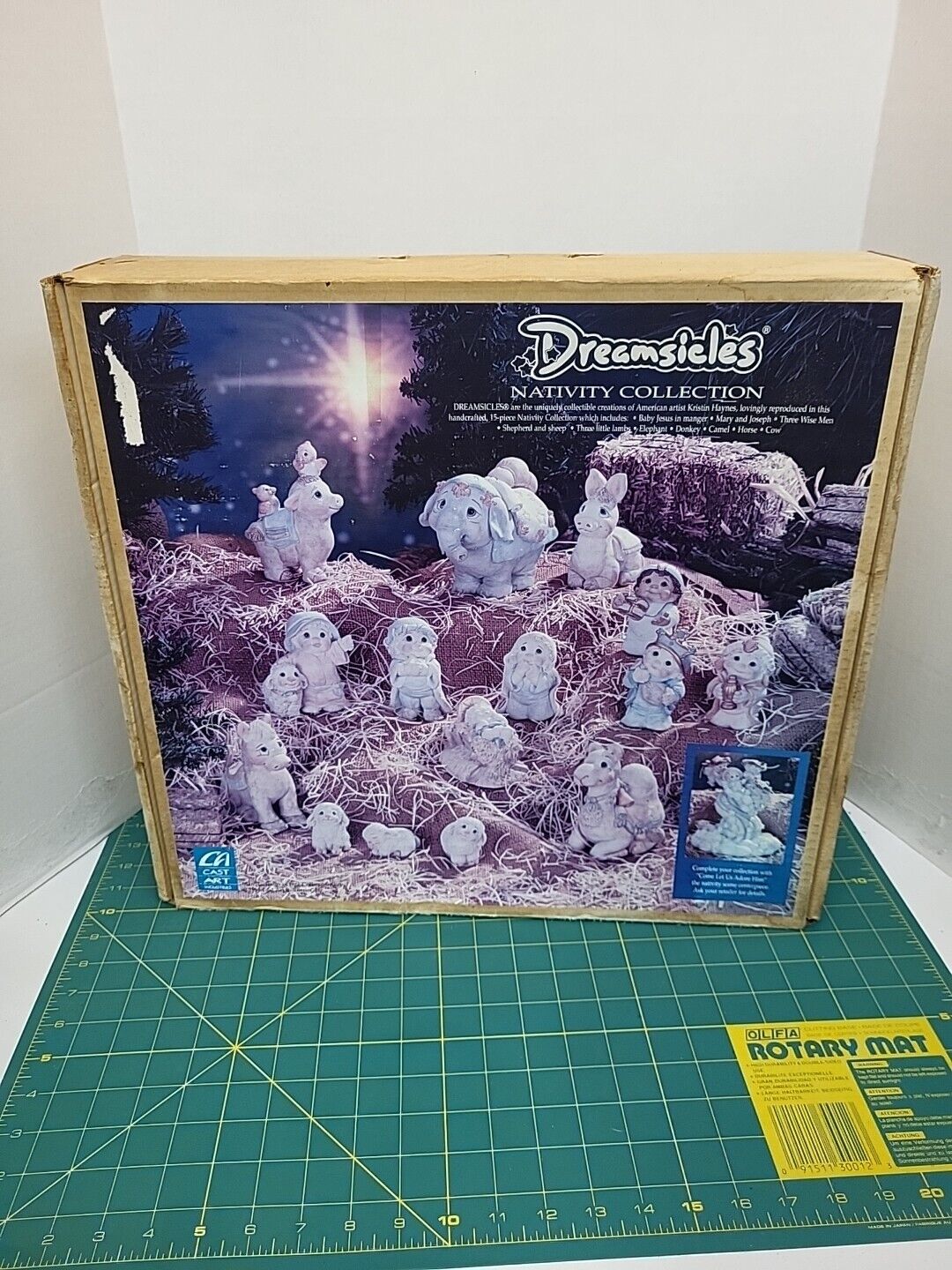 1995 Dreamsicles Nativity Set w/Original Box 15 Piece Excellent Condition