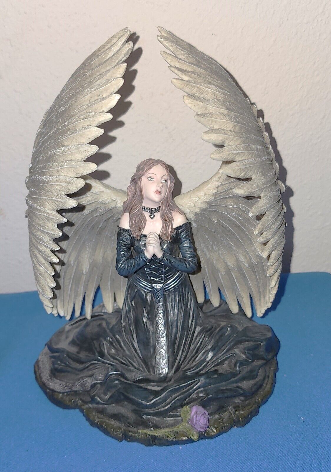 Anne Stokes Prayer for the Fallen Veronese 2010 Figurine, Gothic