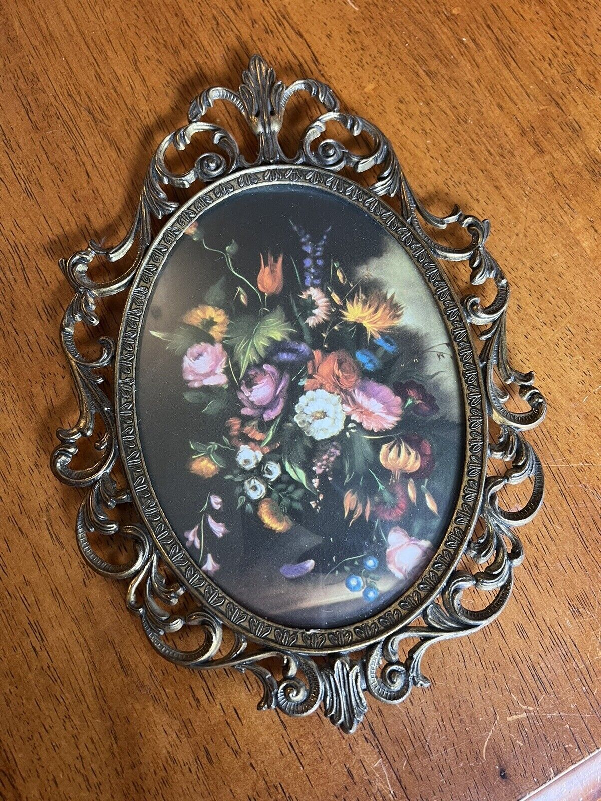 10” Vintage Oval Metal Wall Frame Floral Picture Convex Bubble Glass Italy Made