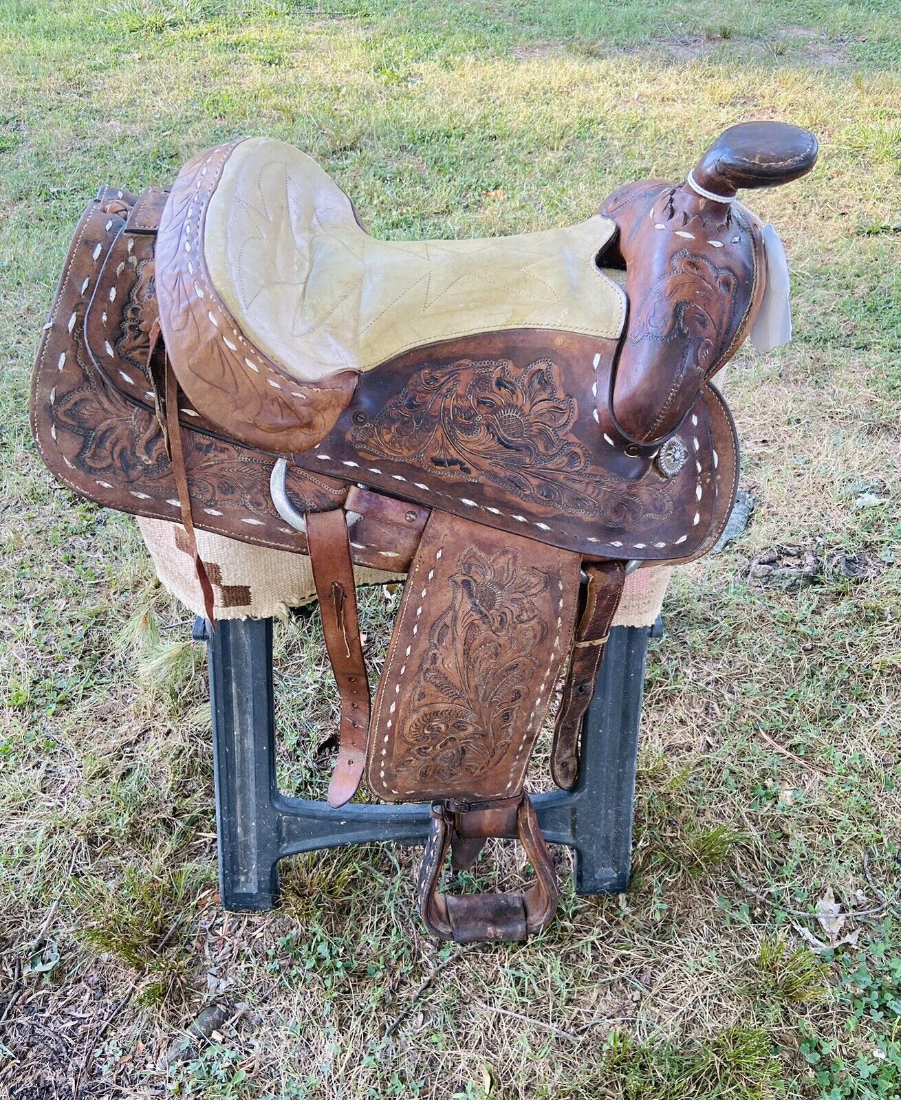 VTG/ Antique Early Western Leather Horse Saddle Sheepskin Padded Tooled 15”