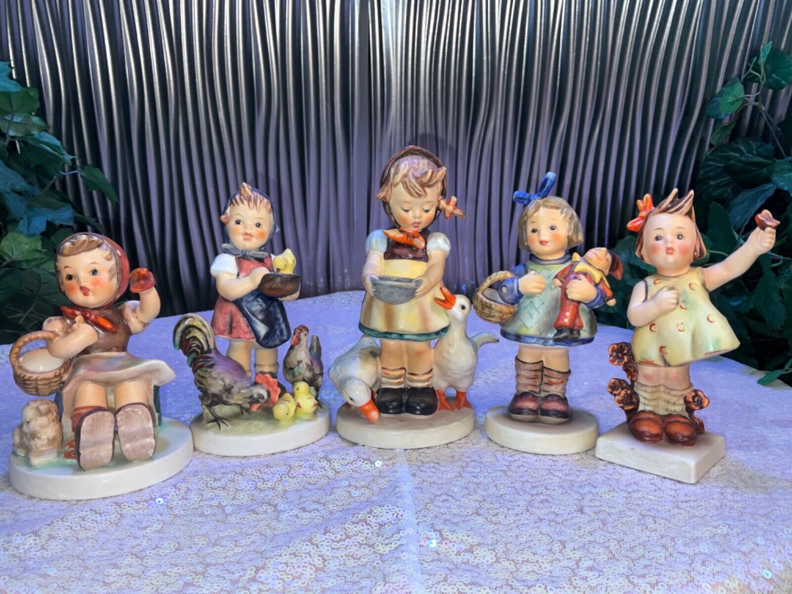 Goebel ( 5 ) Little Figurines