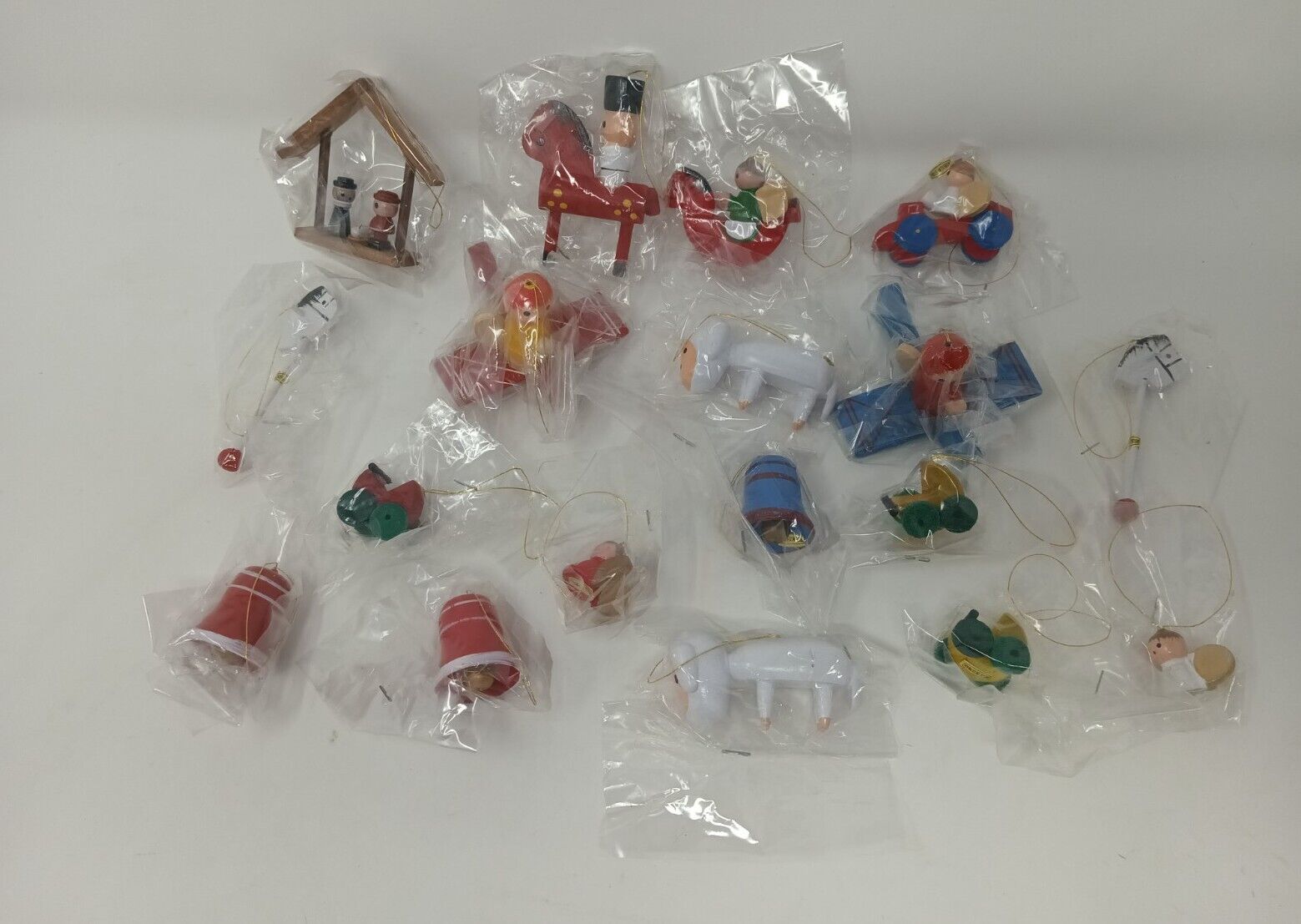 Vintage Wooden Christmas Ornaments Small Lot Of 18 Made In Taiwan 