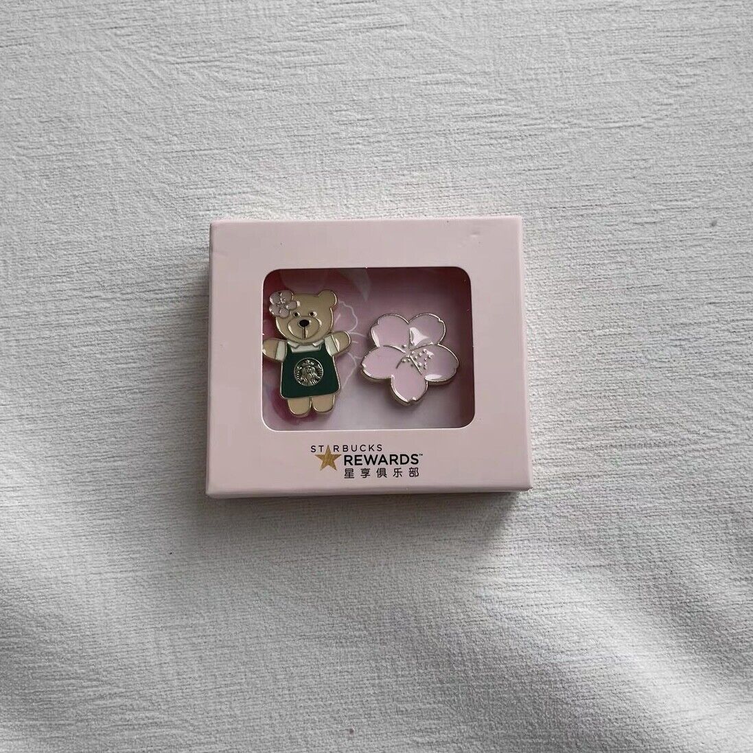 Starbucks 2019 coffee Cherry blossom and bears 2/3/7 pins set Limited Edition
