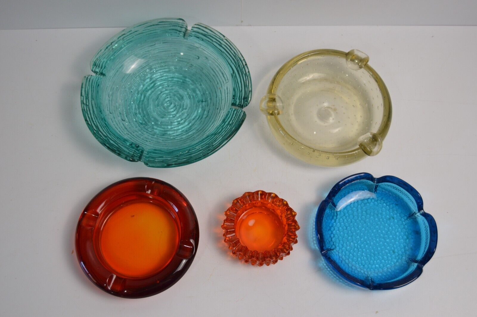 Vintage Art Glass Ashtray Lot of 5 Colored MCM Retro