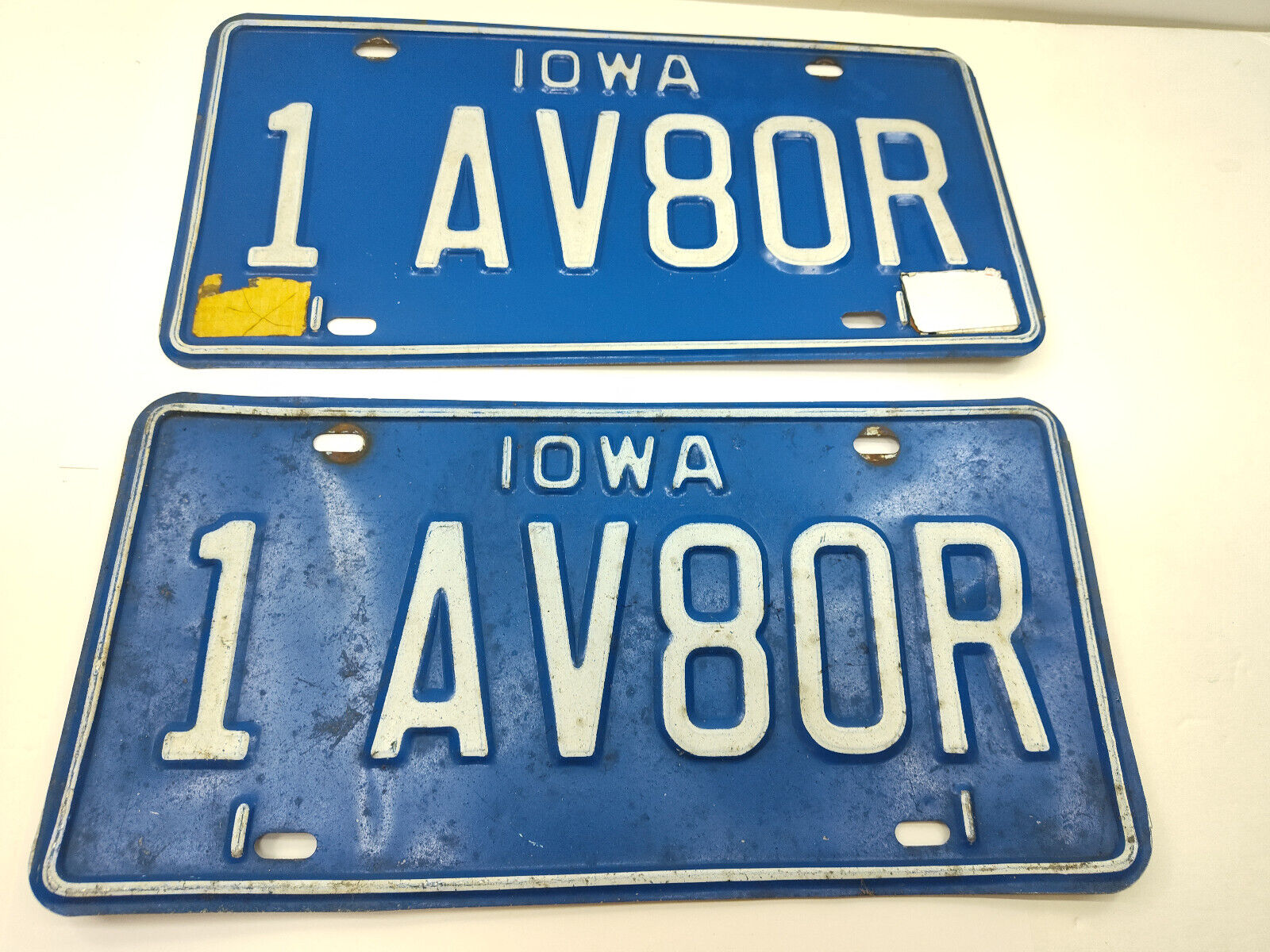 Vintage LOT x 2 IOWA Auto Motor Vehicle Car License Plates