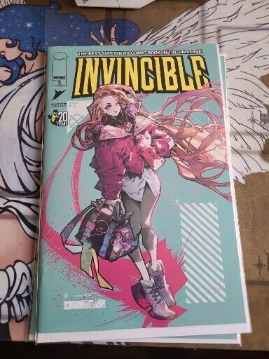 SDCC 2023 Skybound Invincible #2 Rose Besch Variant  NM  IN HAND