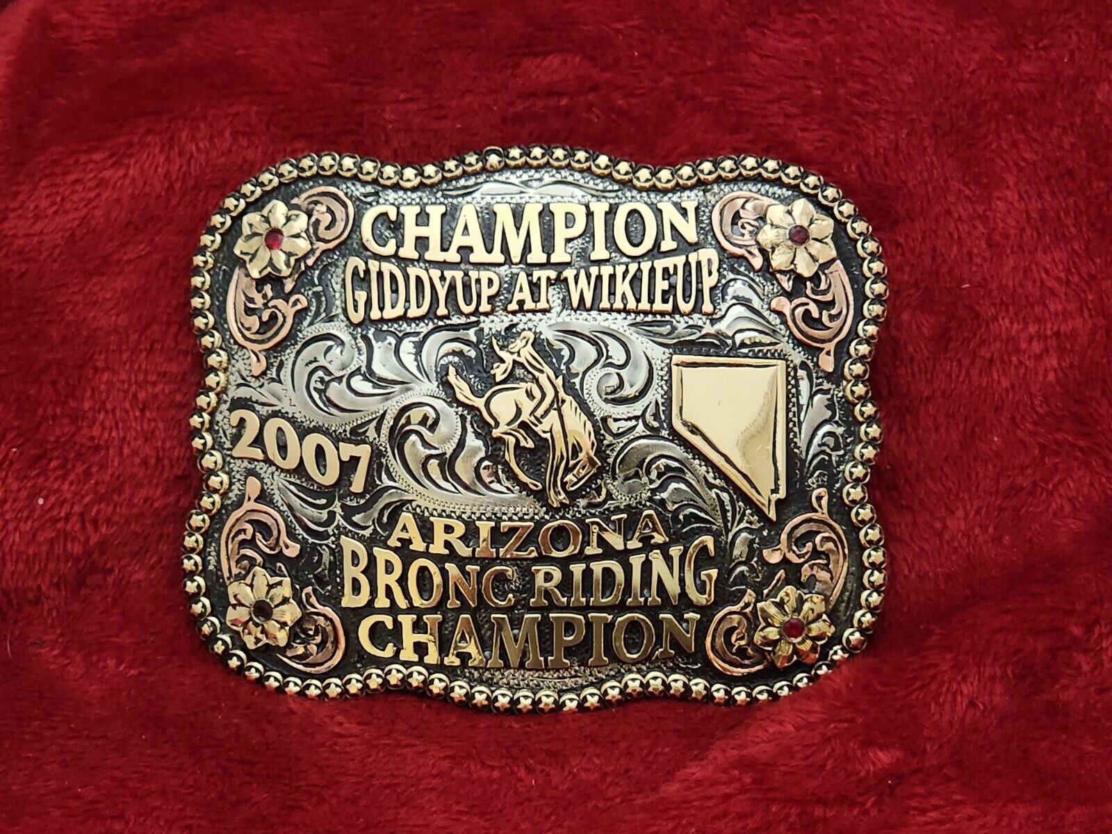 CHAMPION TROPHY BUCKLE PRO RODEO☆BRONC RIDER☆WICKIEUP☆2007☆RARE☆138