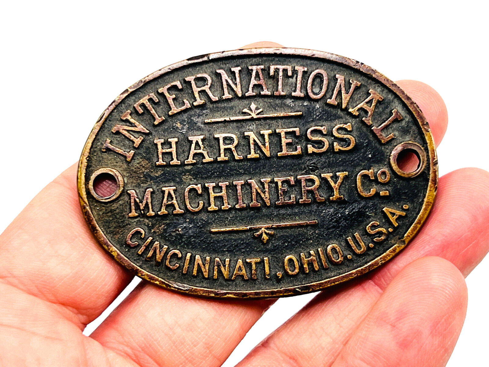 Antique International Harness Buggy Machinery Cincinnati Ohio PLATE emblem