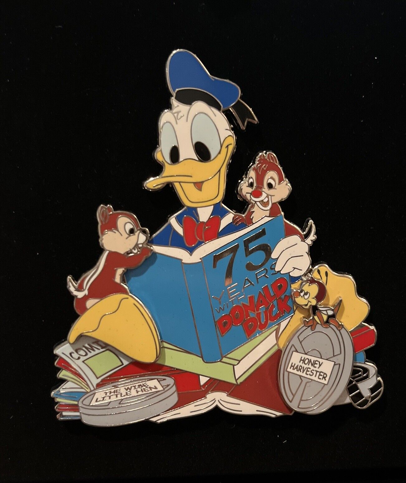 JUMBO DLR Disney Pin 2009 Featured Artist Donald Duck , Chip An Dale LE 500