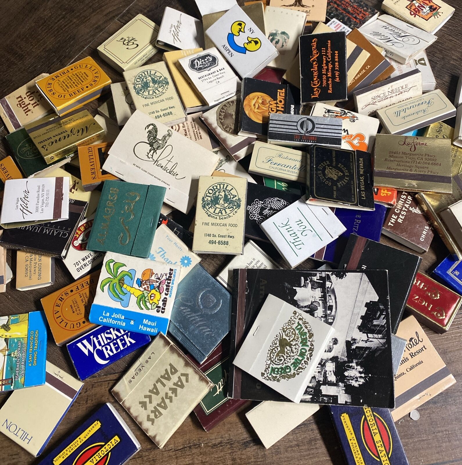 LOT OF 100 UNSTRUCK VINTAGE MATCHBOOKS & BOXES NEVADA, SOUTHERN CALIFORNIA AREA