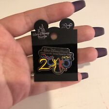 RARE Vintage Walt Disney World Year 2000 Commemorative Trading Pin New On Card picture