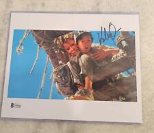 Ke Huy Jonathan Ke Quan Signed 8 x 10 Color Photo Indiana Jones Pose BECKETT  picture