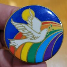 VINTAGE 1970'S PEACE DOVE W/ OLIVE TWIG OVER RAINBOW - PINBACK BUTTON picture