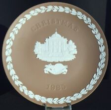 WEDGWOOD 1985 TAUPE Christmas Plate Jasperware -- Only 50 Made picture