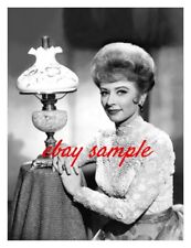 AMANDA BLAKE PUBLICITY PHOTO - As Miss Kitty on the TV television show GUNSMOKE picture
