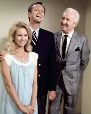 Bewitched TV series Elizabeth Montgomery Dick Sargent & David White 8x10 photo picture