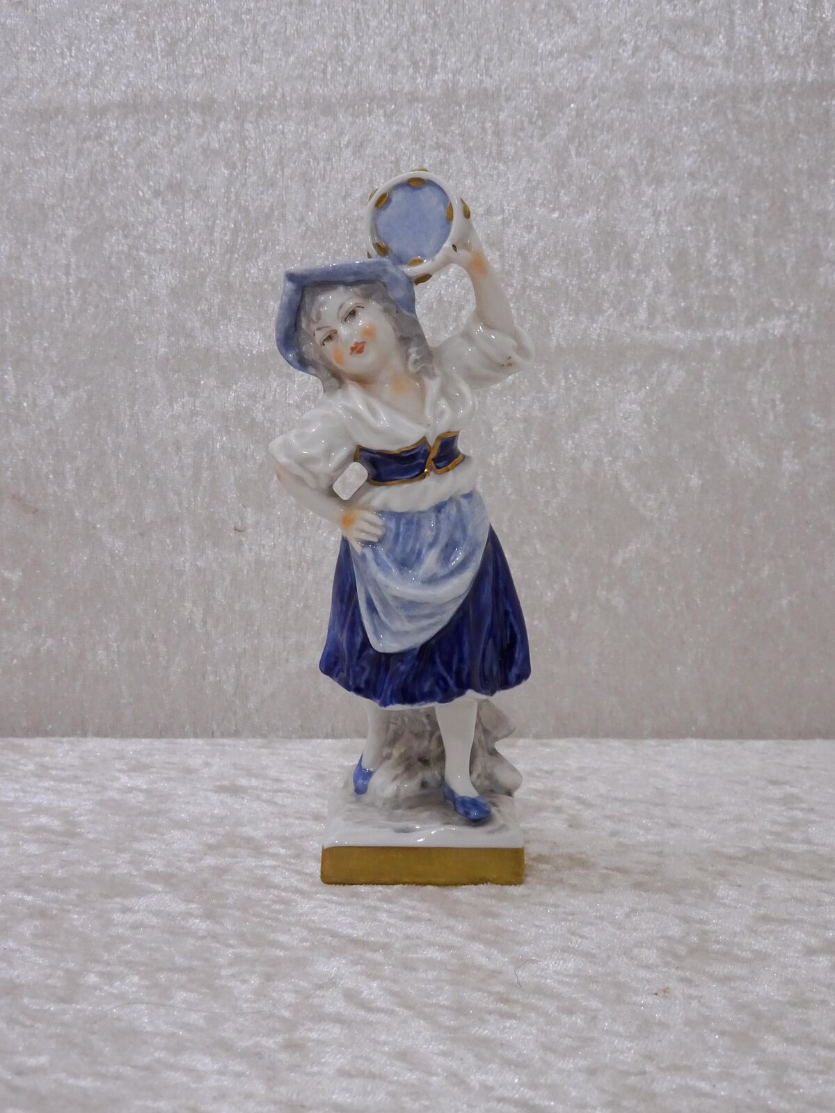 GDR Design Unterweissbach Porcelain Figure Dancer With Tambourin Vintage - 15 CM