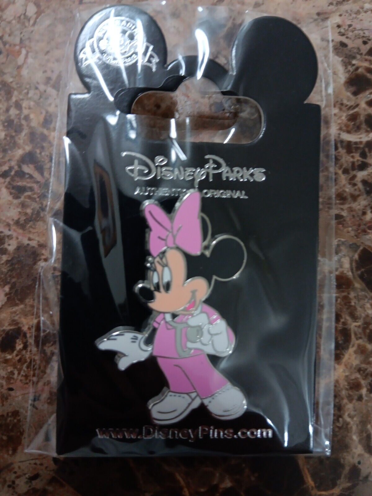 2015 Disney Minnie Mouse Nurse Pin With Packing NIP