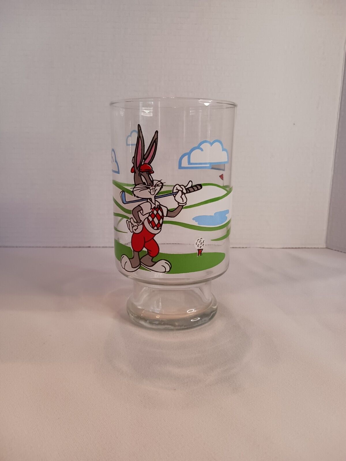 Looney Tunes - Bugs Bunny Playing Golf Large Collectible Drink Glass 1995 RARE